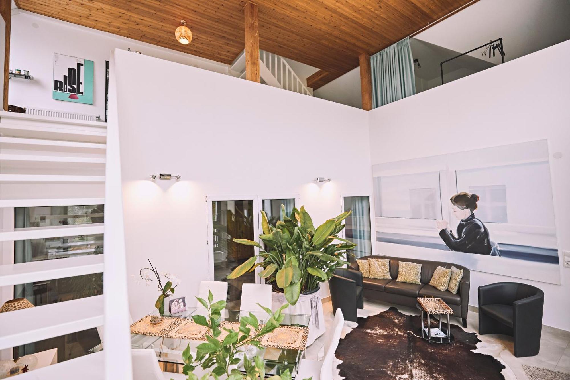 Ferienwohnung Bildstein's Kathmandu Langenfeld  Exterior foto